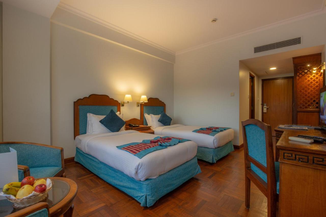 Hotel Le Himalaya Kathmandu Exterior photo